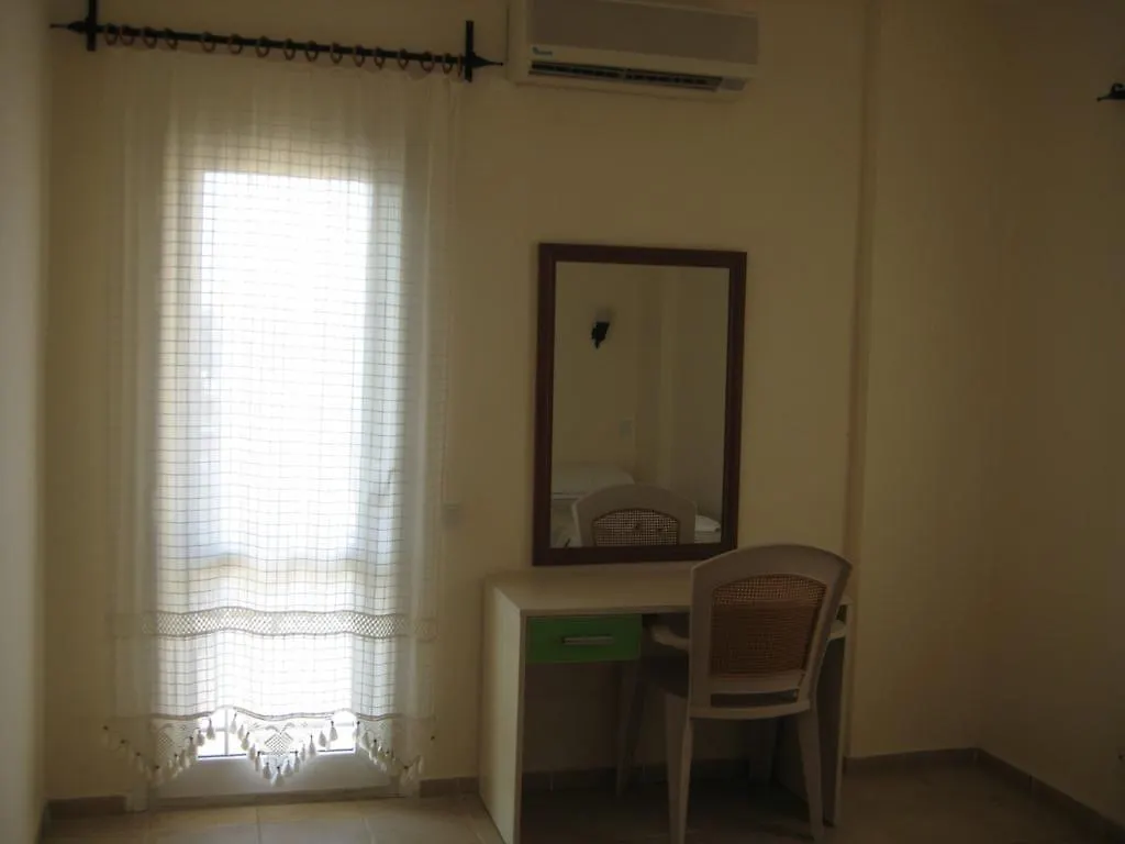 Hotel Olivia Kusadası 3*,